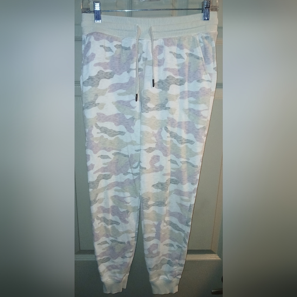 OLd Navy Women's XS Pink and Green Camo Sweat Pants with tie string